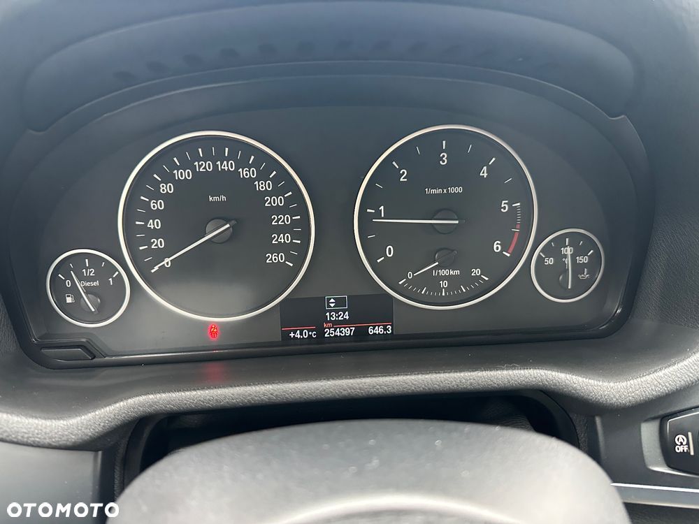 BMW X3 xDrive20d - 17