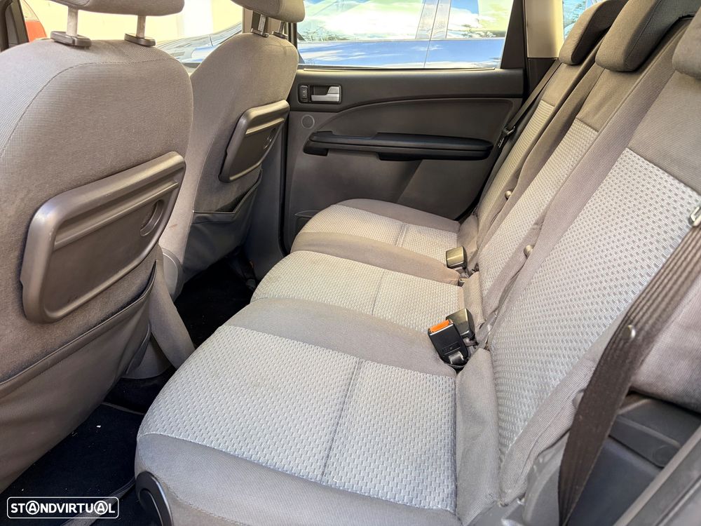 Ford Focus C-Max 1.6 TDCi Ambiente - 25