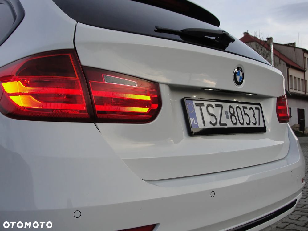 BMW Seria 3 318d Blue Performance Sport Line - 16