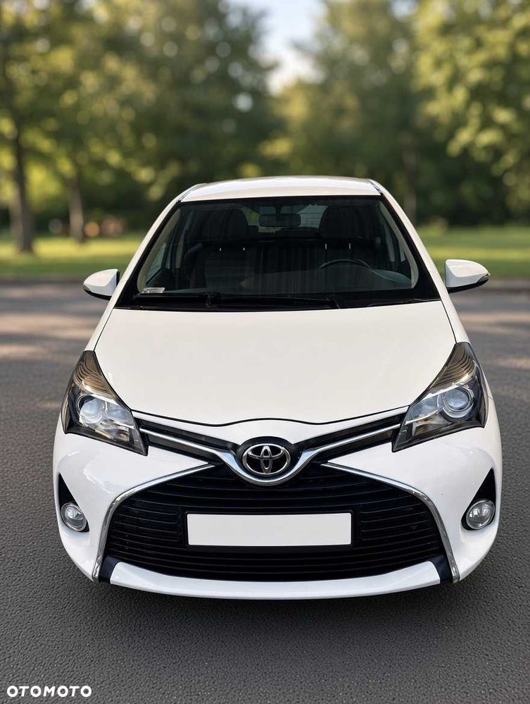 Toyota Yaris 2016 photo 2