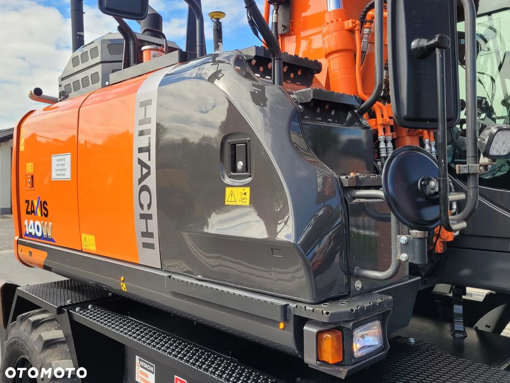 Hitachi ZX 140W / ROTOTILT ze szczypcami / system GPS 3D LEICA / - 11