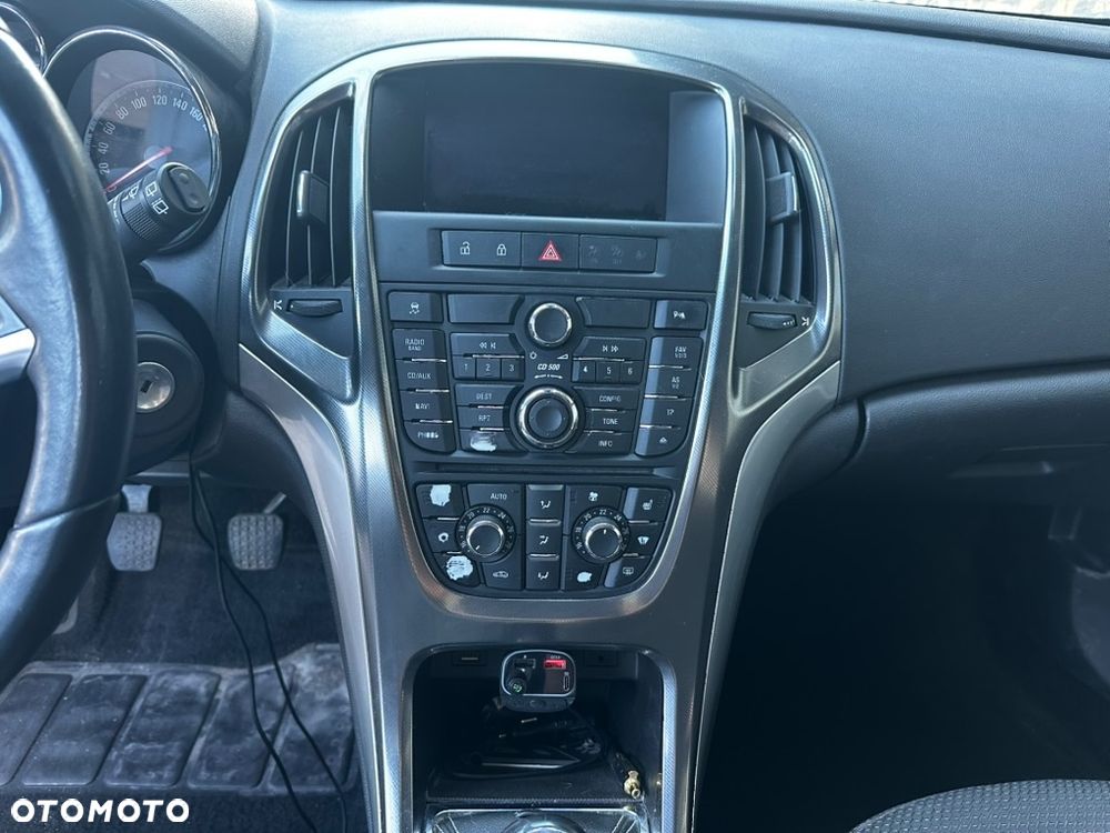 Opel Astra IV 1.4 T Cosmo - 10