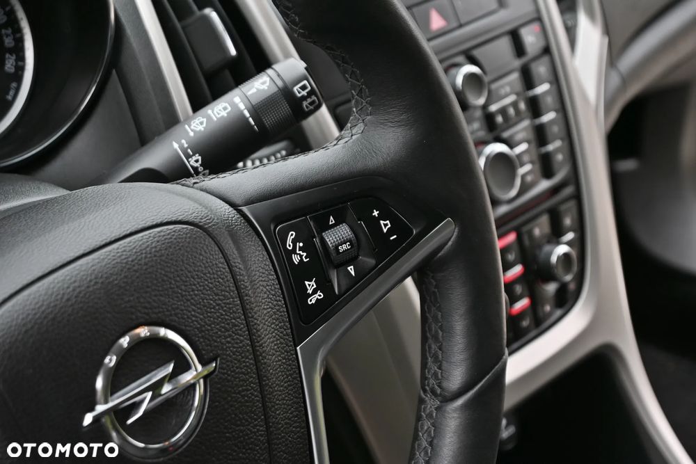 Opel Astra 1.4 T Cosmo S&S - 36