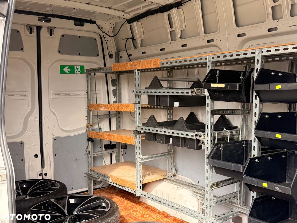 Volkswagen Crafter - 18