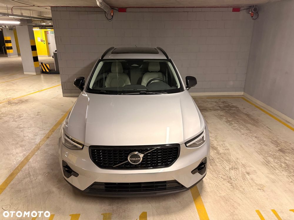 Volvo XC 40 B5 AWD Ultimate Dark - 11