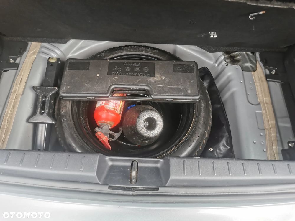 Toyota Yaris 1.4 D-4D Terra A/C - 21