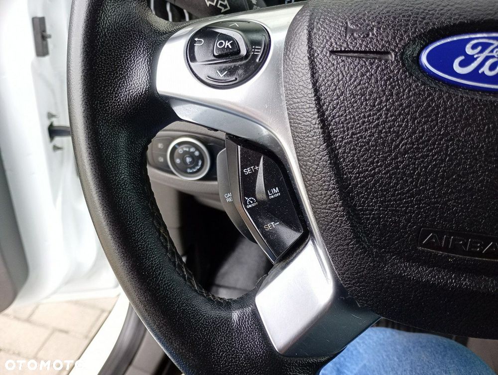 Ford Connect - 12