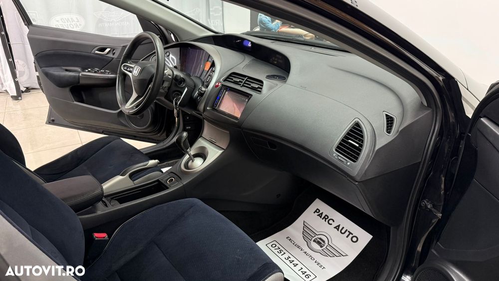 Honda Civic 1.8i-VTEC Sport - 8