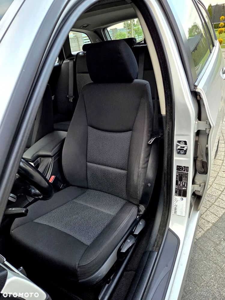 BMW Seria 3 - 16