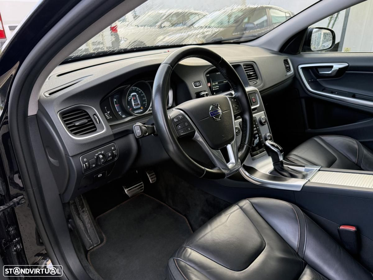 Volvo V60 2.0 D4 VOR Geartronic - 11