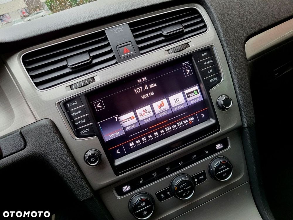 Volkswagen Golf - 15
