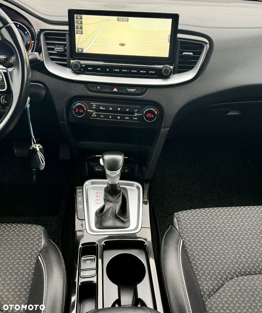 Kia XCeed - 18