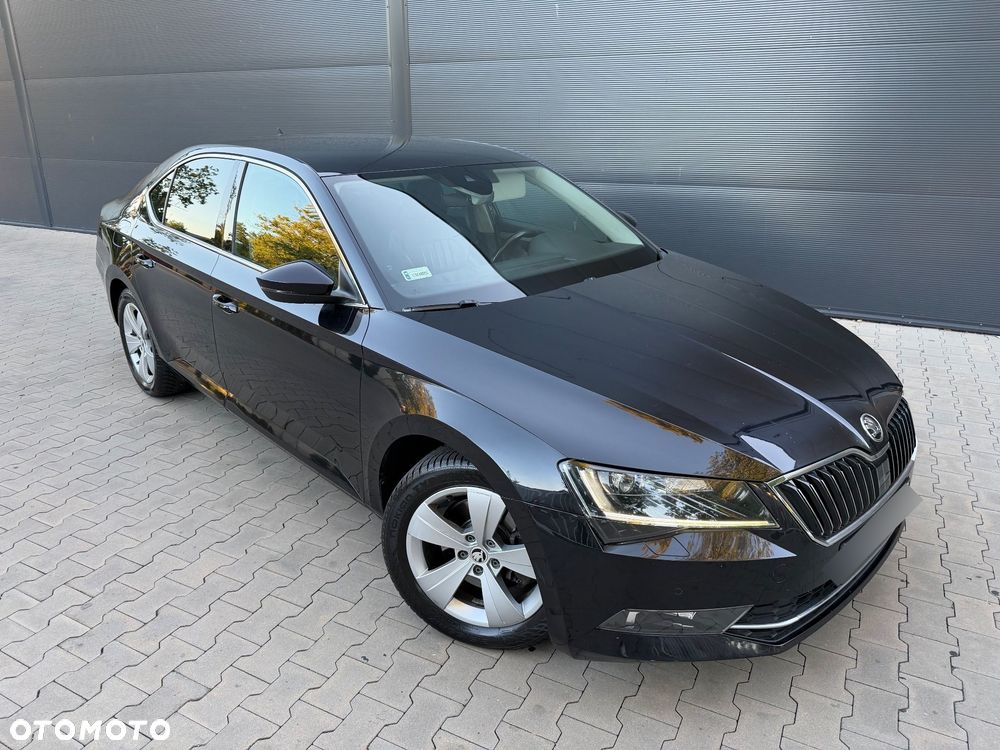 Skoda Superb 2.0 TDI Ambition DSG7 - 9