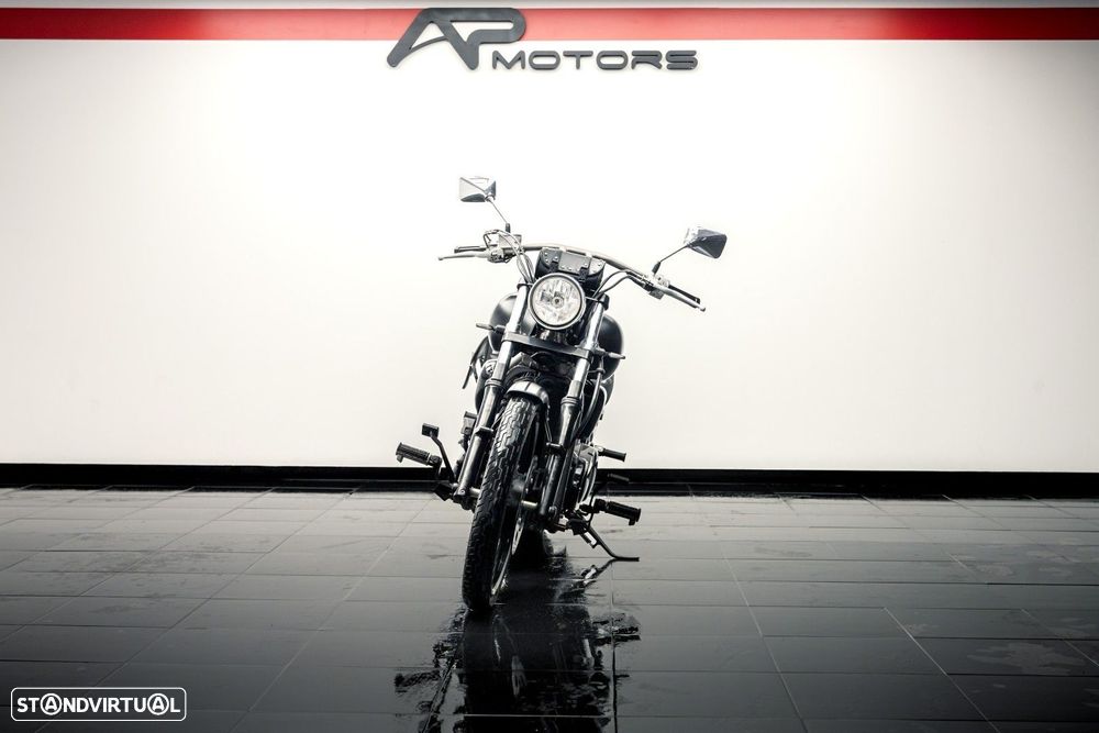 Kawasaki VN 900 CUSTOM Special Edition - 2