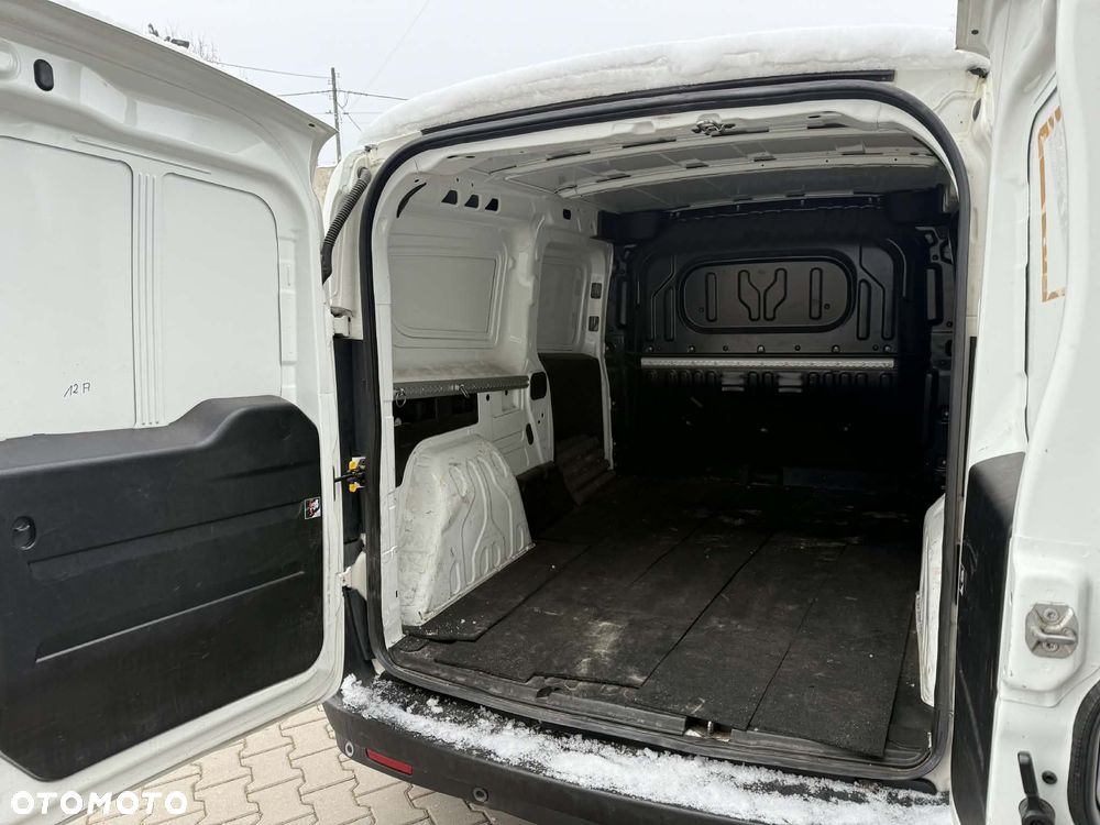 Fiat DOBLO - 11