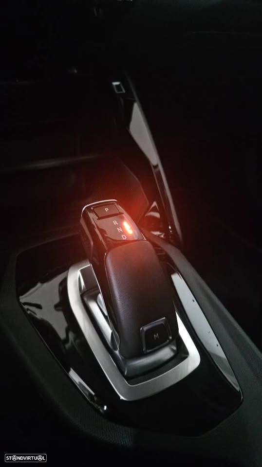 Peugeot 2008 1.2 PureTech Allure Pack EAT8 - 8