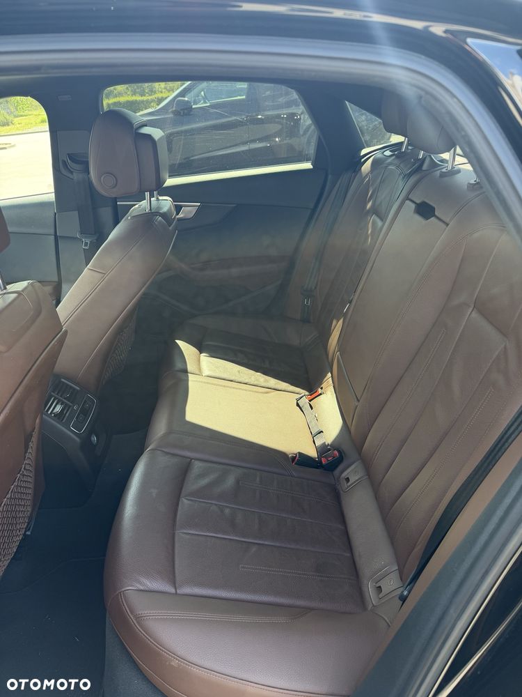 Audi A4 Limousine 2.0 TFSI ultra S tronic - 8