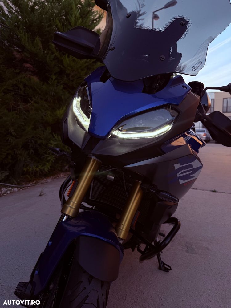 BMW F900XR - 4