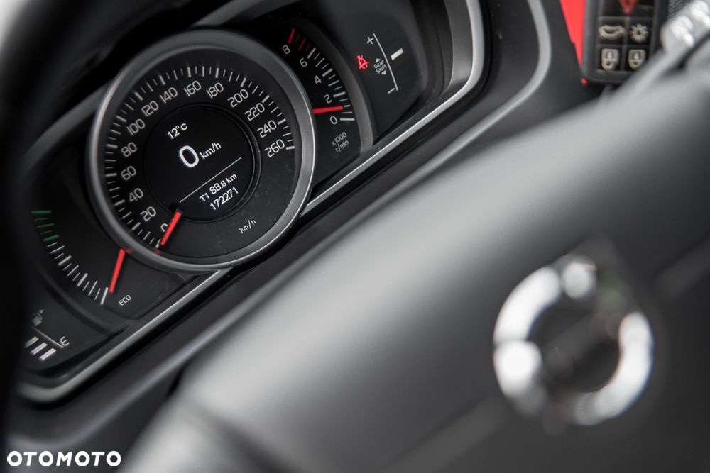 Volvo V40 T2 Drive-E Kinetic - 24