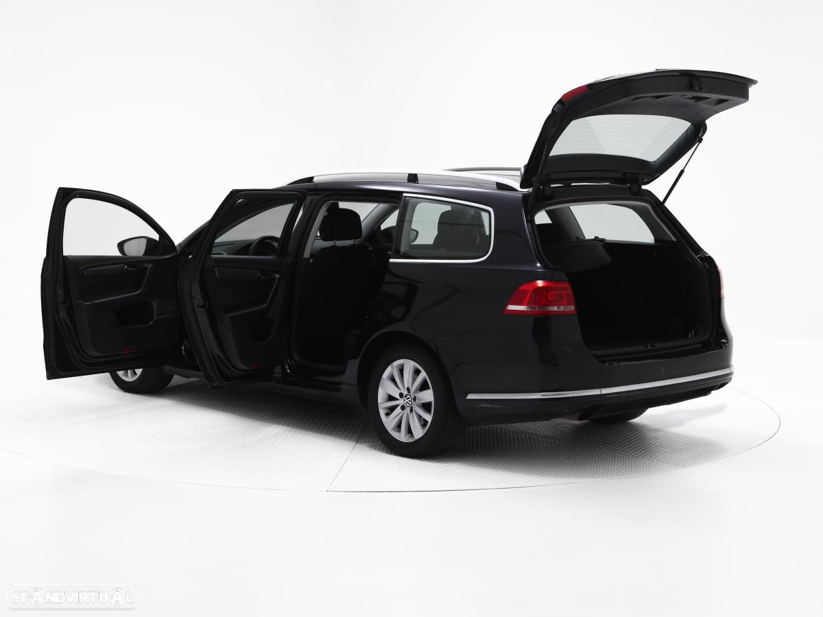 VW Passat Variant - 5