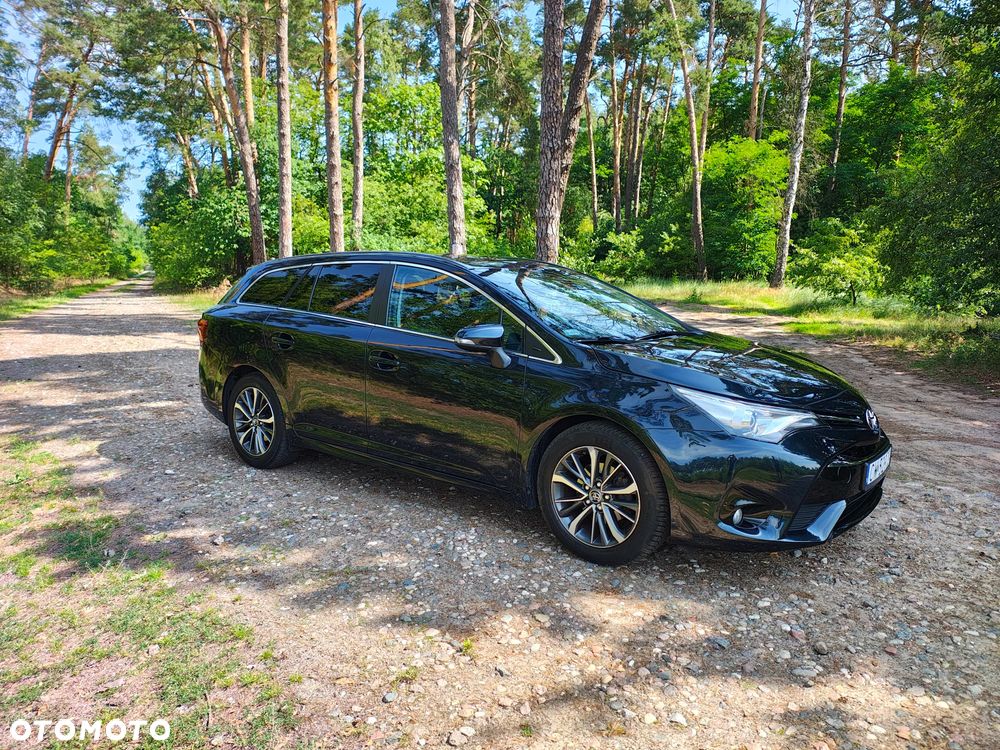 Toyota Avensis 2.0 Premium MS - 1