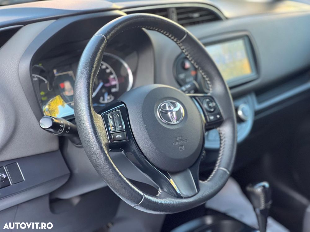 Toyota Yaris - 8