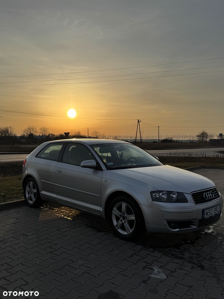 Audi A3 3-drzwiowe 1.6 FSI Ambiente - 13