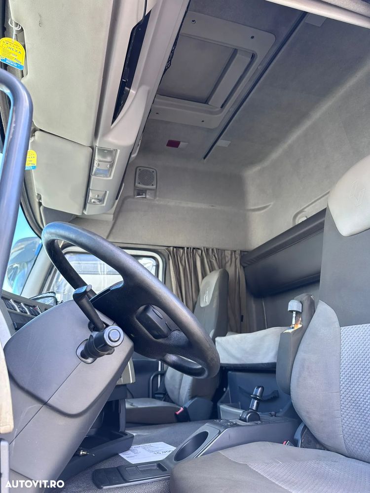 Renault Premium 460 DXI 4x2 - 10