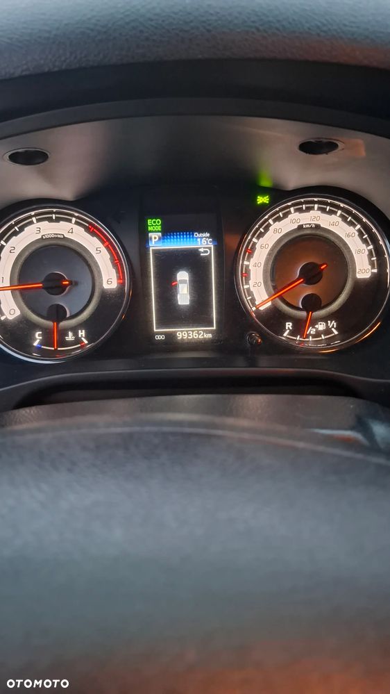 Toyota Hilux 2.4 D-4D Double Cab Selection 50 4x4 - 5