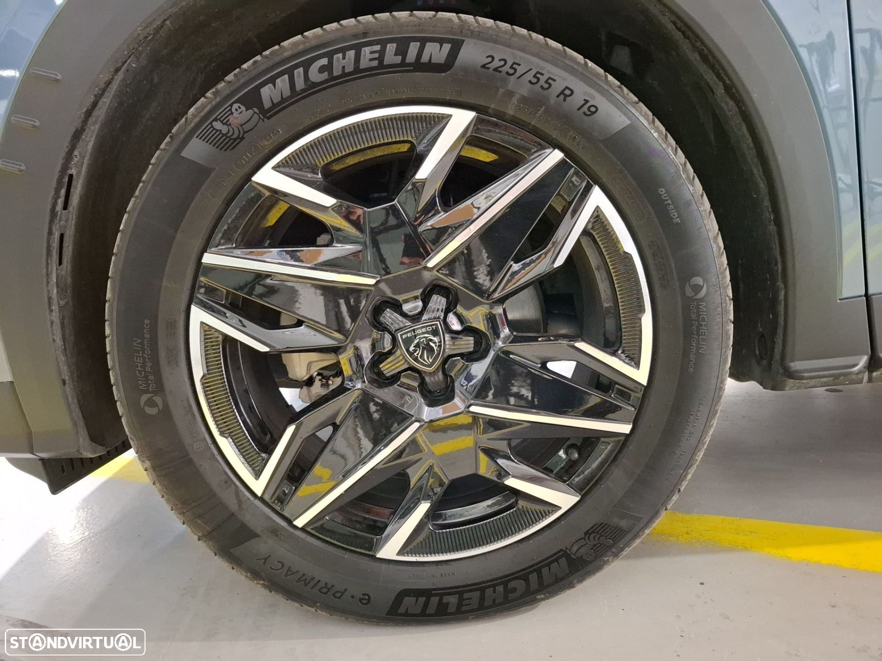 Peugeot 3008 1.2 Hybrid Allure e-DCS6 - 22