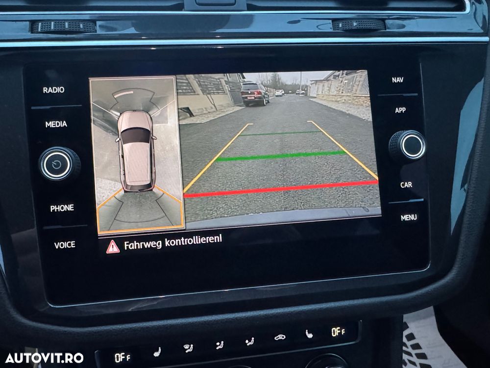 Volkswagen Tiguan 2.0 TDI SCR 4MOTION DSG R-Line - 32