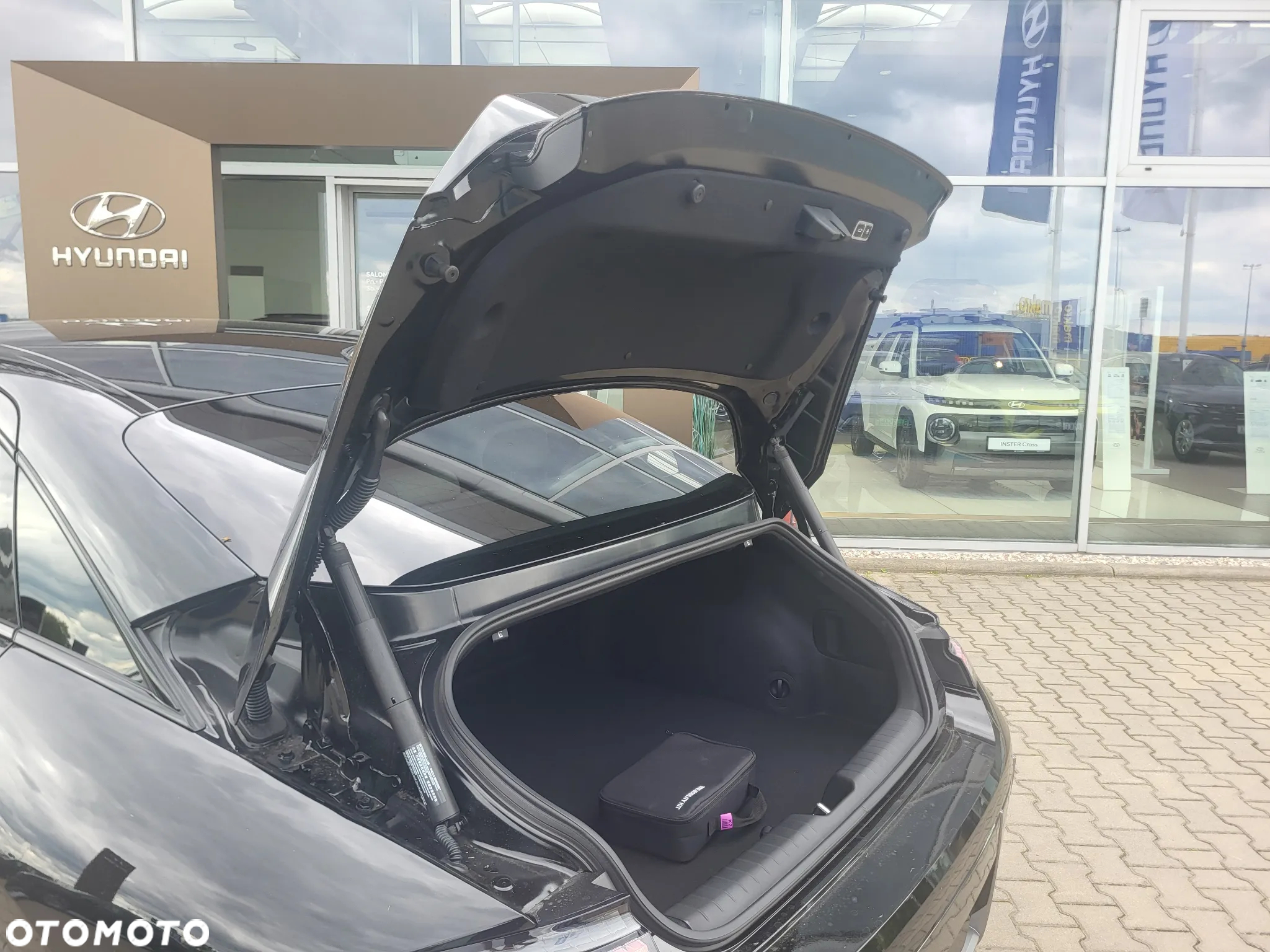Hyundai IONIQ 6 77kWh Uniq - 14