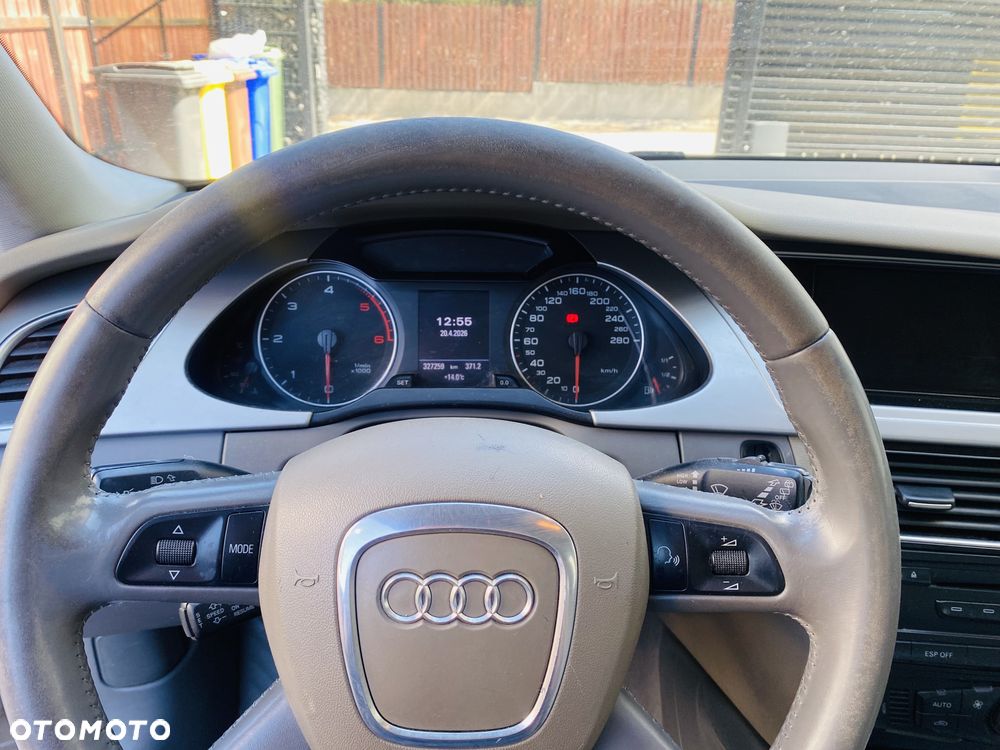 Audi A4 Avant 2.0 TDI DPF Ambiente - 5