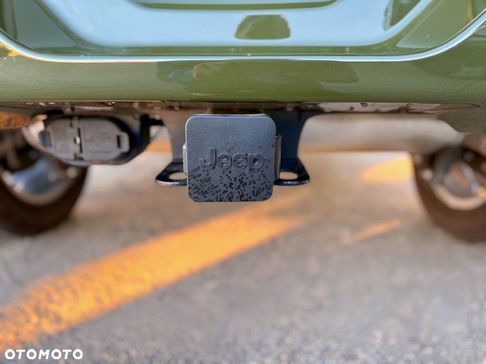Jeep Wrangler - 16