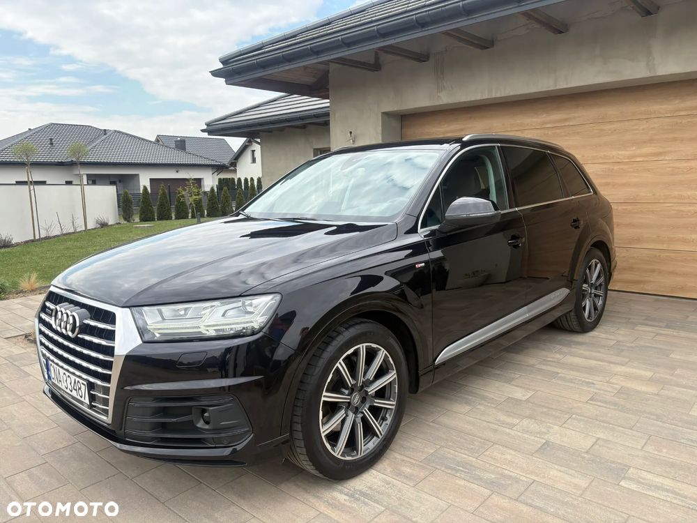 Audi Q7 - 1