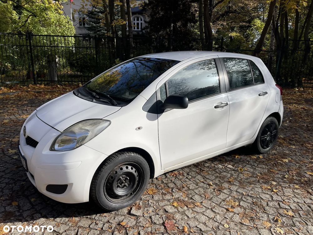 Toyota Yaris - 9