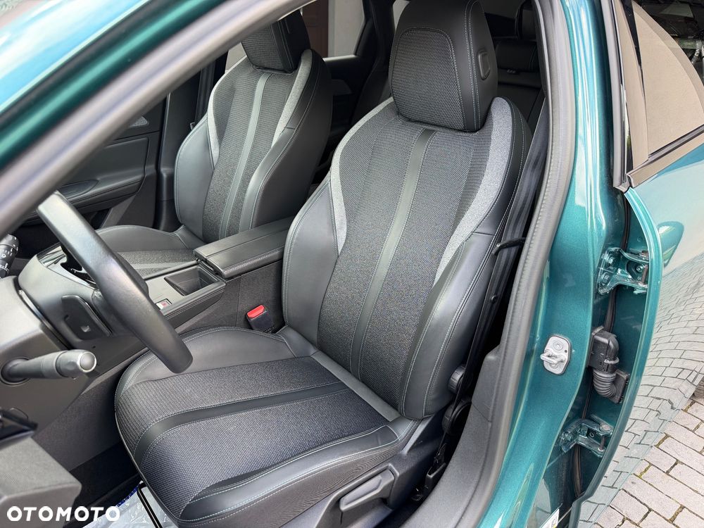 Peugeot 308 BlueHDi 130 EAT8 Allure - 11
