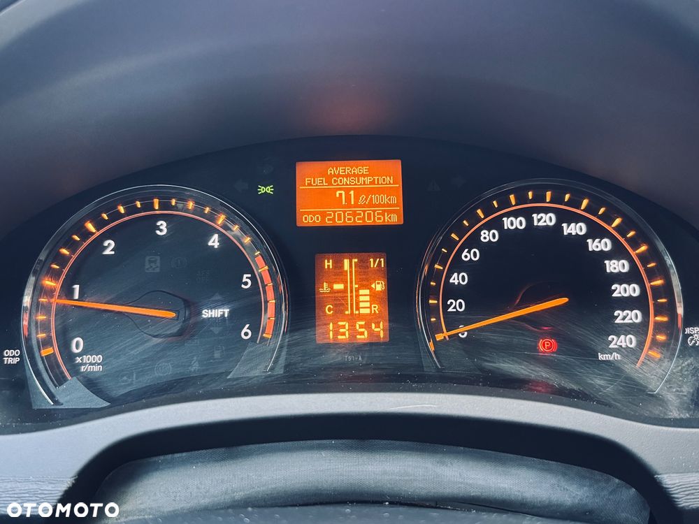 Toyota Avensis 2.0 D-4D Premium - 28