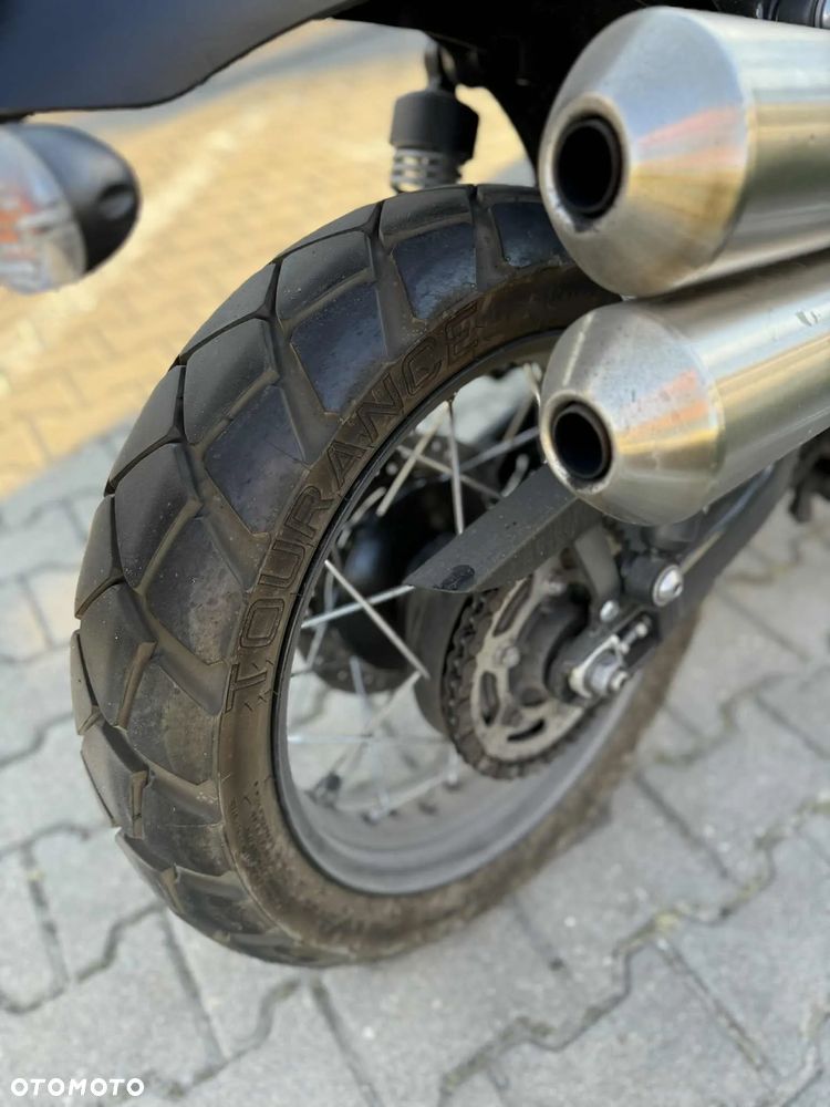 Triumph Scrambler - 10