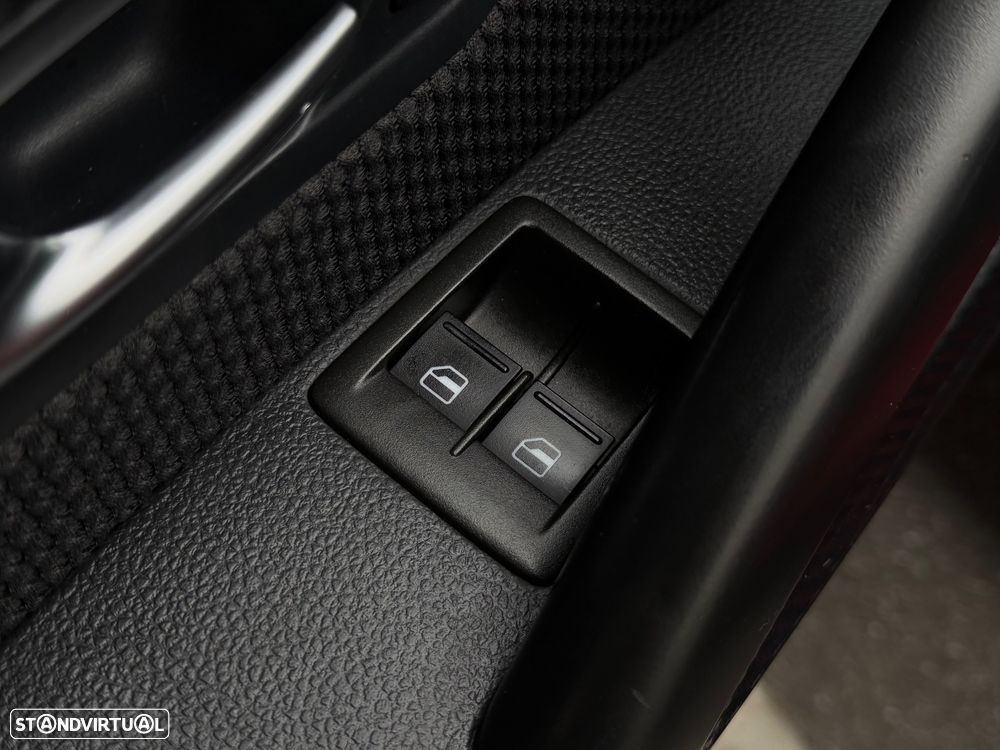 VW Scirocco 2.0 TDI - 10