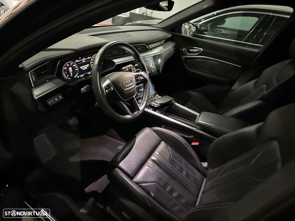 Audi e-tron 55 quattro S line - 16