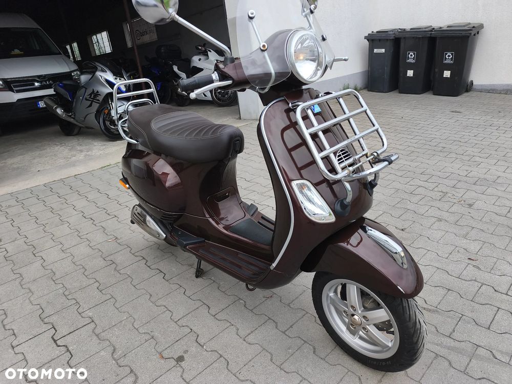 Piaggio Vespa - 4