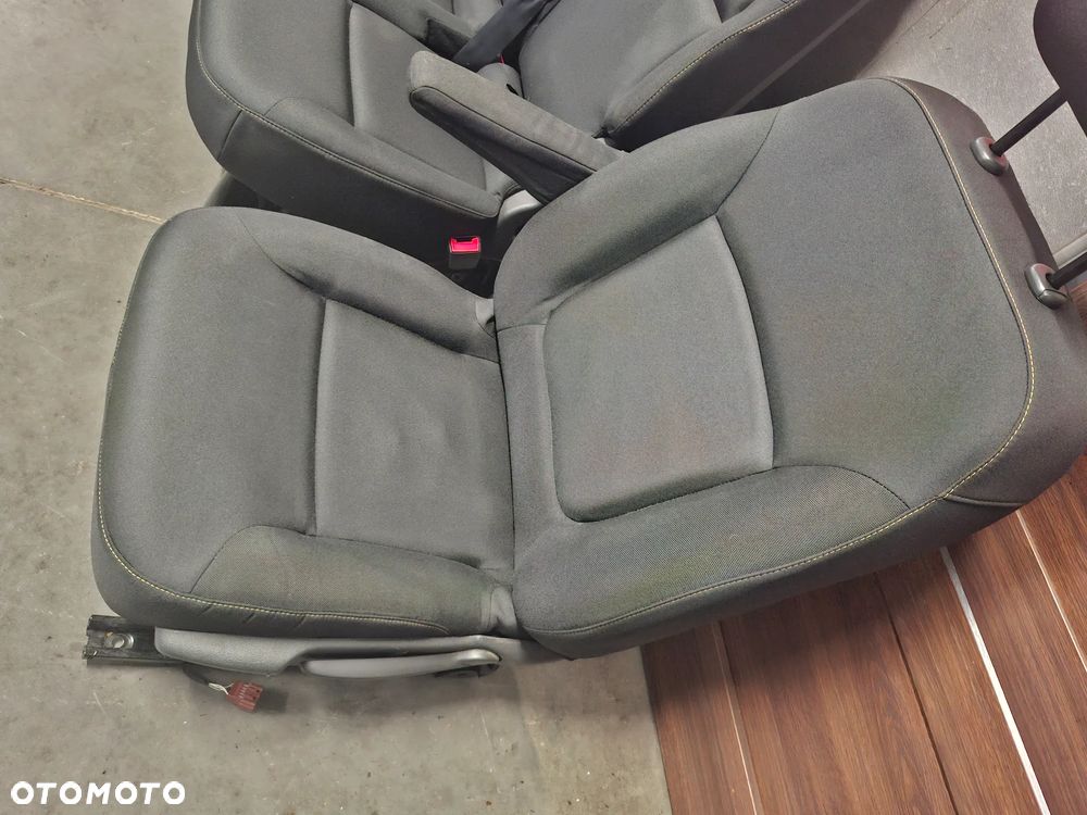 Fotele kanapa Renault Trafic III 2016 rok - 2