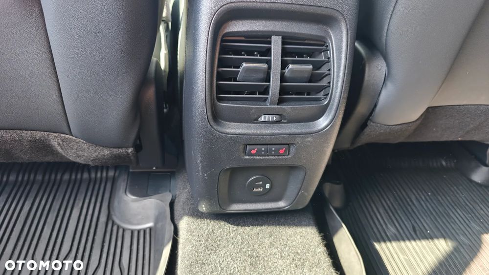 Ford Kuga - 14