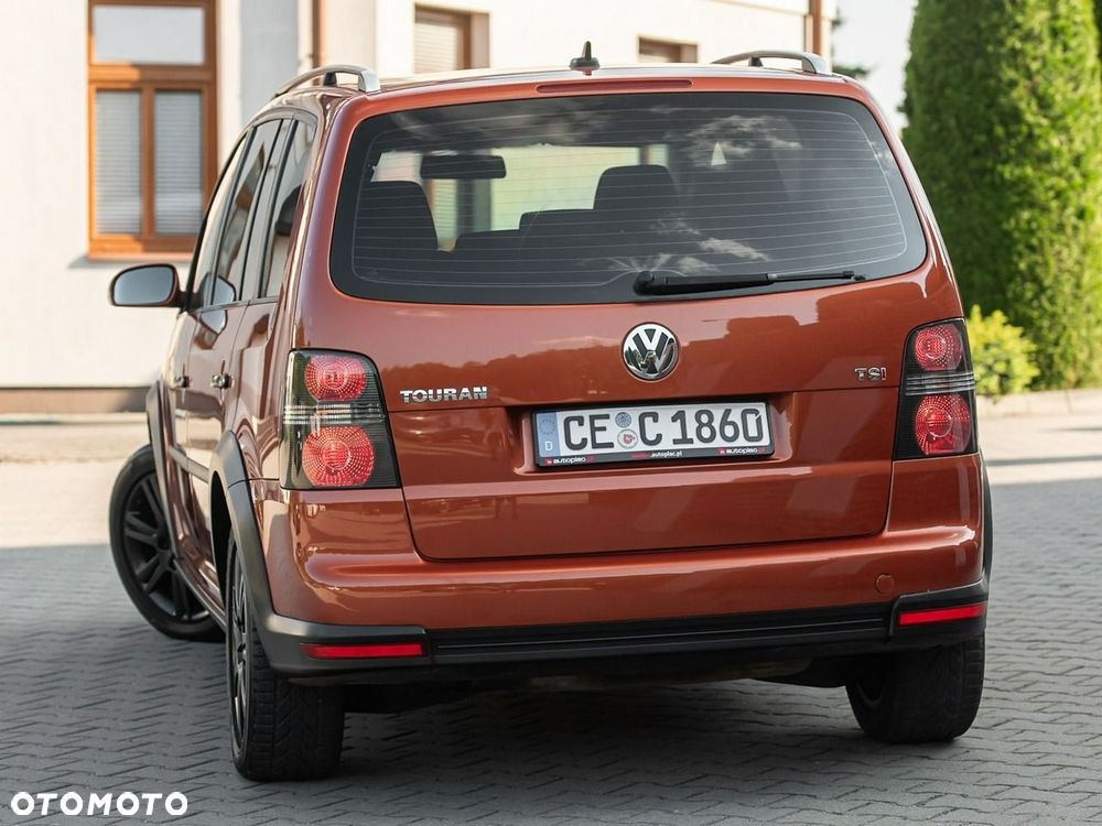 Volkswagen Touran 1.4 TSI Cross - 2