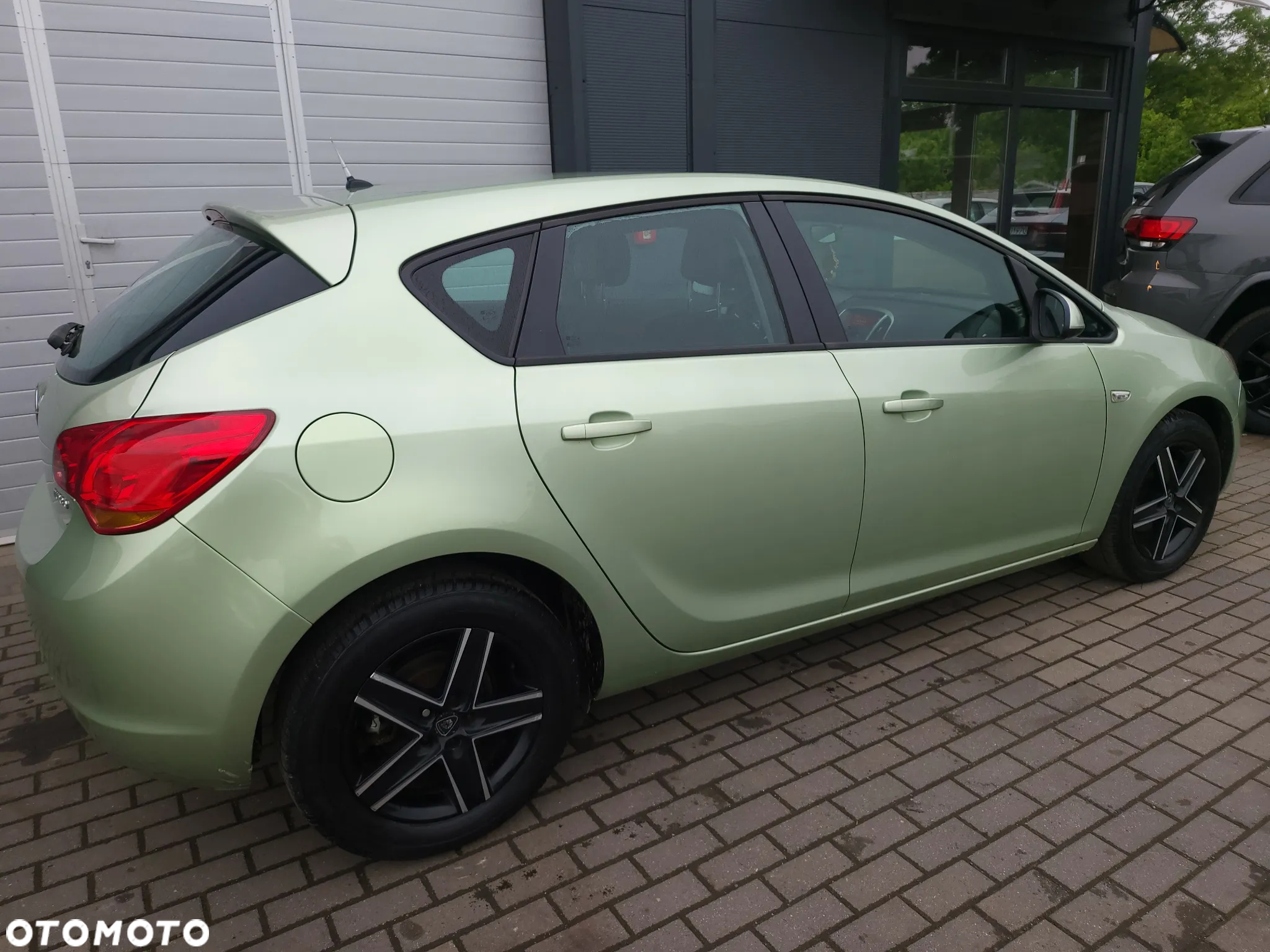 Opel Astra 1.4 Turbo Color Edition - 30