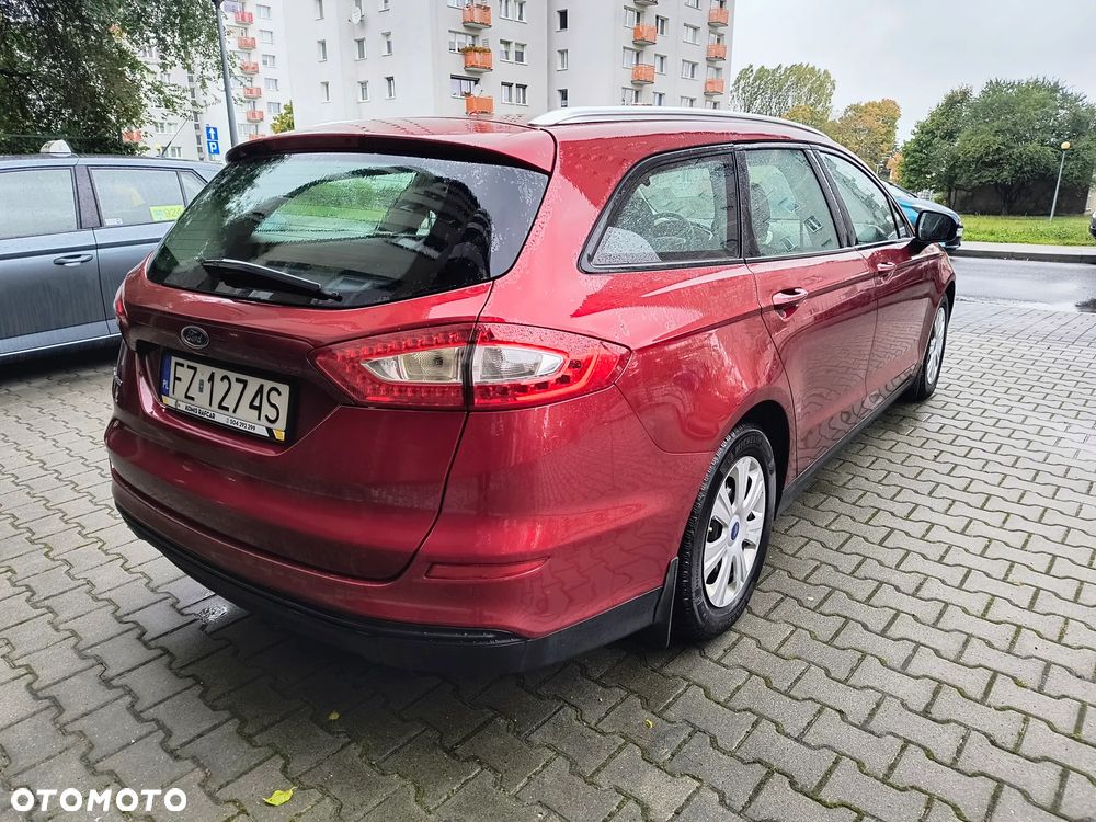 Ford Mondeo 1.5 EcoBoost Ambiente Plus - 4