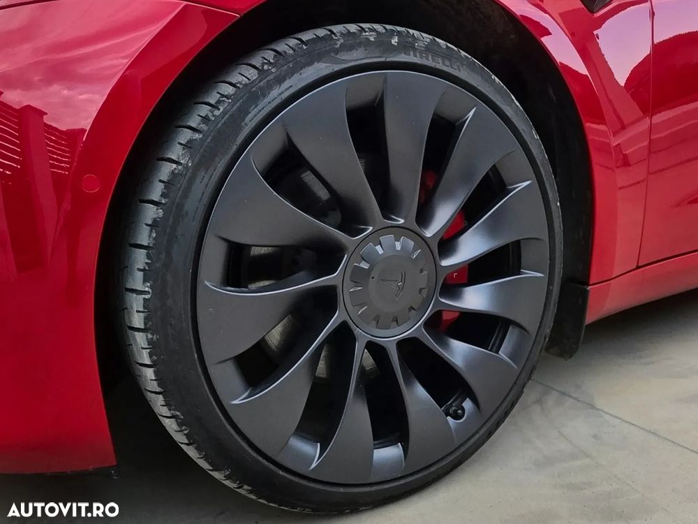 TESLA Model 3 2022 — imagine 17
