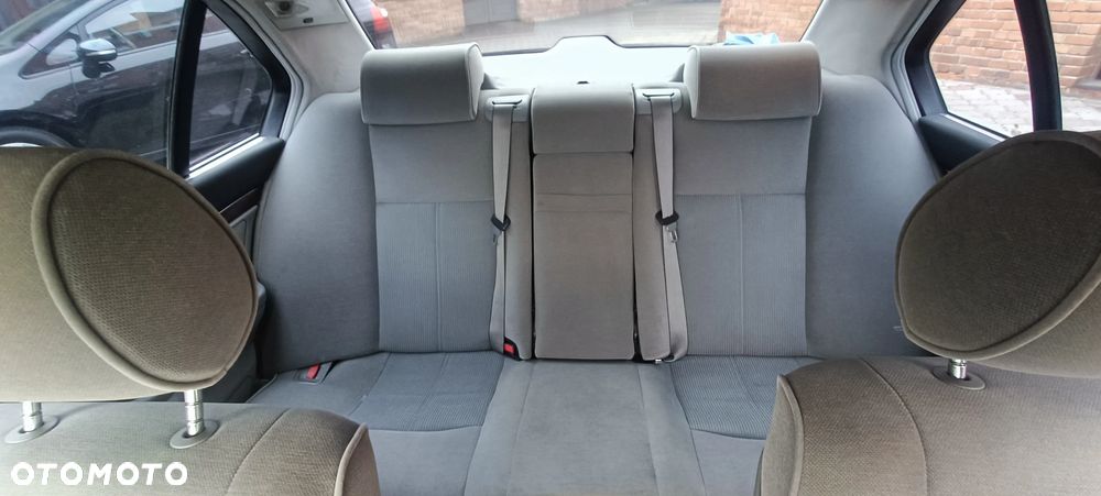 BMW Seria 7 - 15