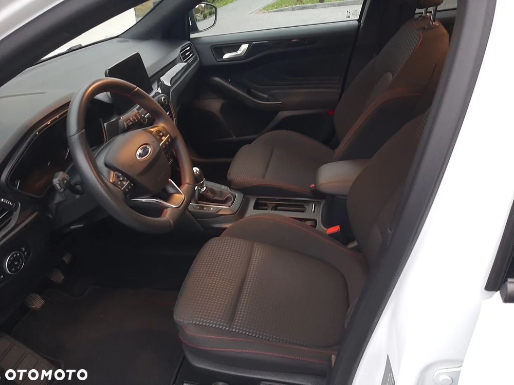 Ford Focus 1.0 EcoBoost ST-Line - 7